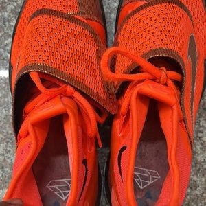 NIKE HYPEREVS (LIMITED EDITION)